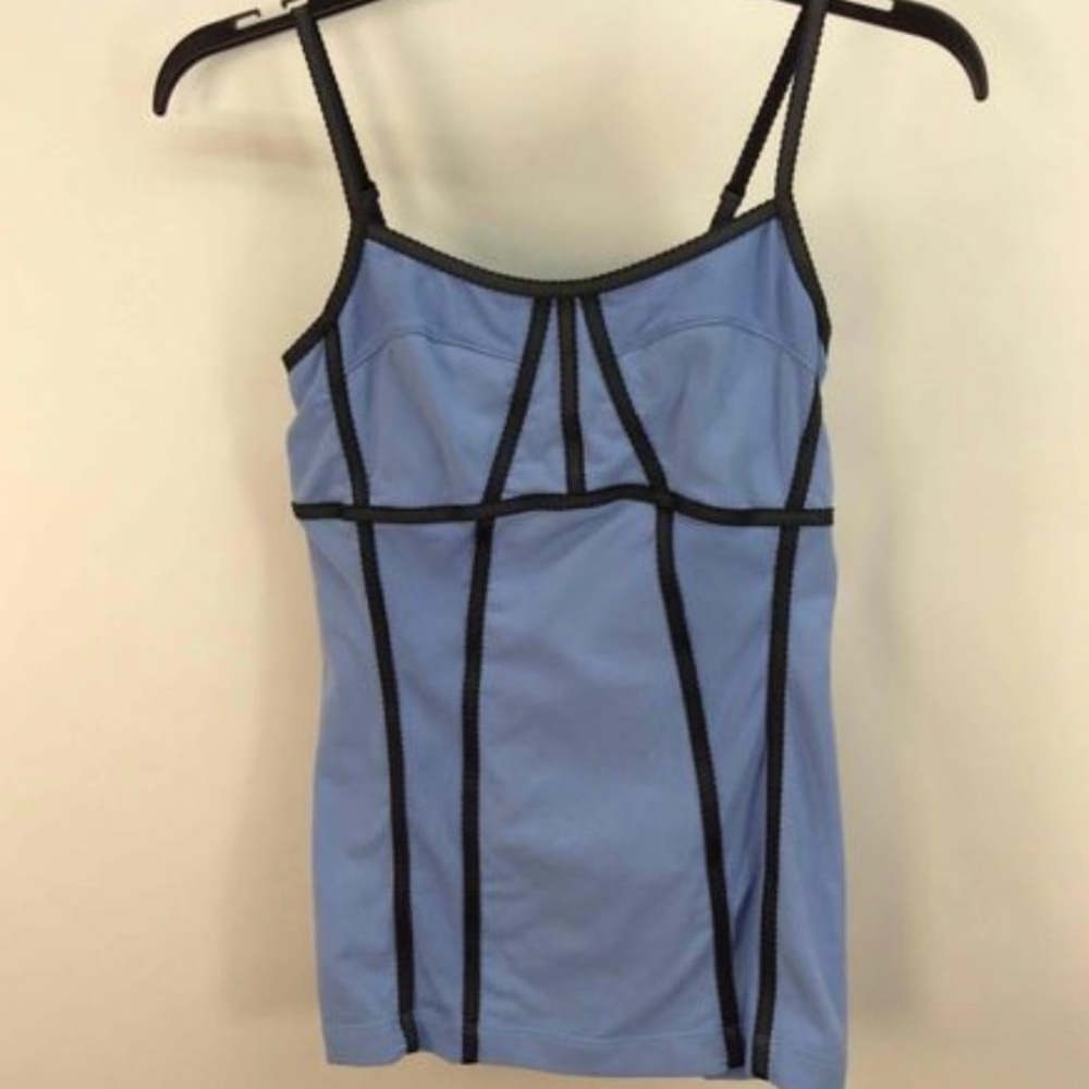 Lululemon top